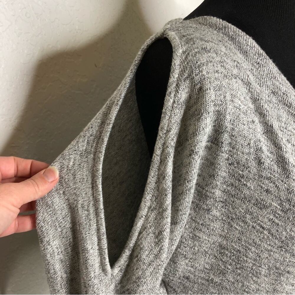 WHBM light gray cowl neck cold shoulder lightweight knit top size Extra Small XS - Picture 6 of 14